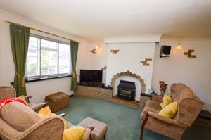 Lounge- click for photo gallery